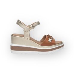 Nero Giardini lightweight sandal in tan and gold