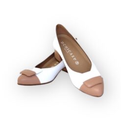 dchicas white and navy low court shoe new